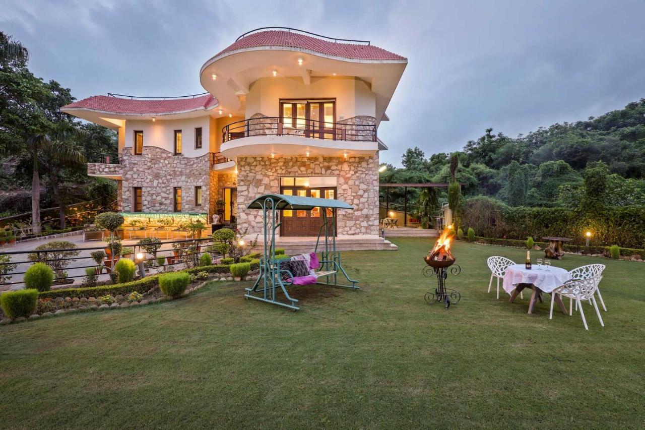 אודייפור Stayvista'S Prakriti Farms With Outdoor Pool, Complimentary Breakfast And Hi-Tea מראה חיצוני תמונה