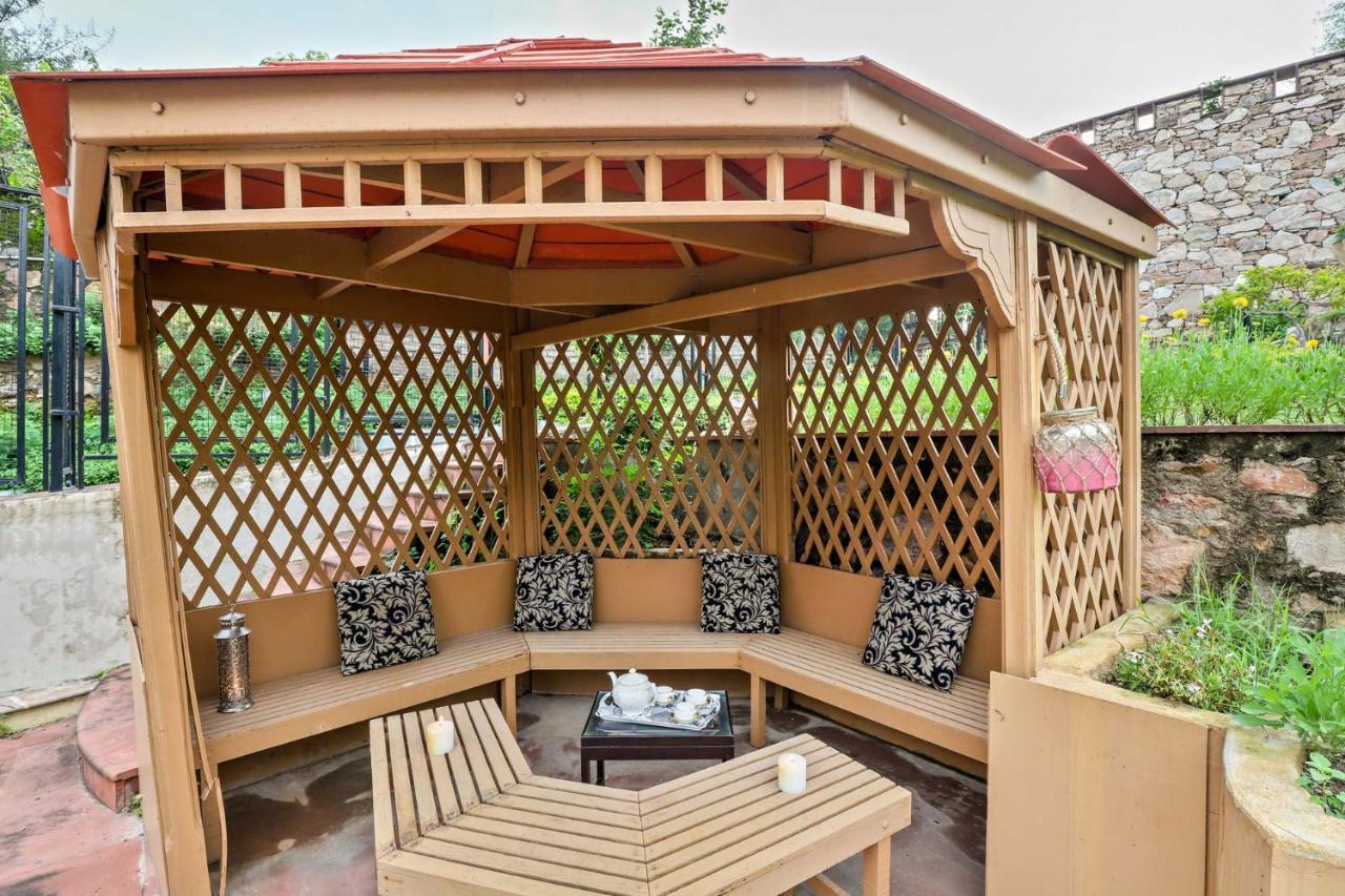 אודייפור Stayvista'S Prakriti Farms With Outdoor Pool, Complimentary Breakfast And Hi-Tea מראה חיצוני תמונה